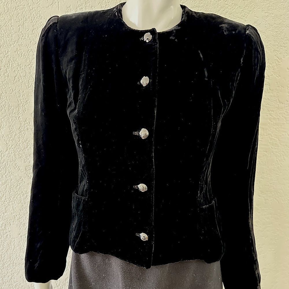 Vintage Jacket Black Velvet Blazer Cropped Top Boho Cottagecore Goth Size M
